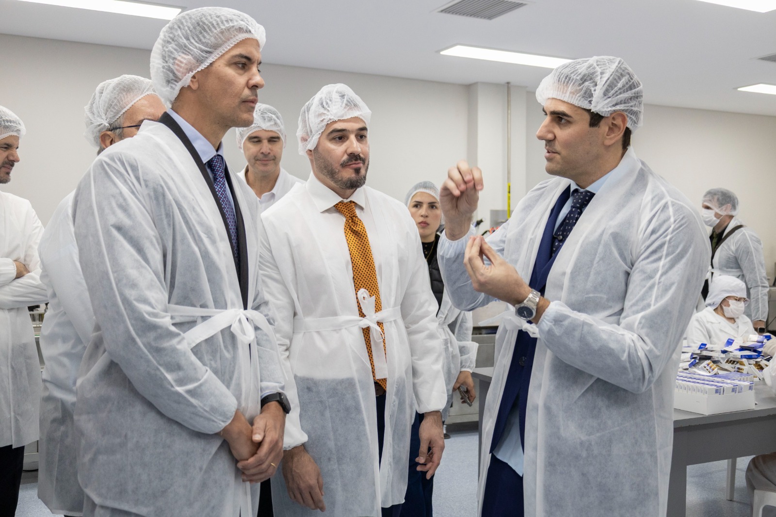 Inauguración ind farmacéutica